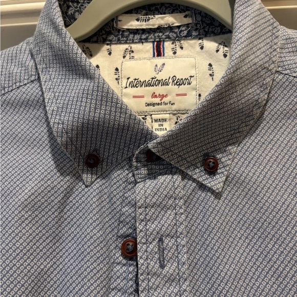 INTERNATIONAL REPORT MENS LS BUTTONED DOWN SHIRT LARGE 100% COTTON BLUE - Picture 2 of 13